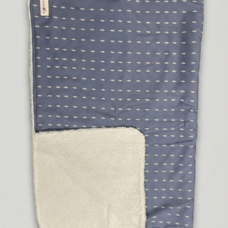 Mantita Teddy "Abrazo de Algodón"- Indigo