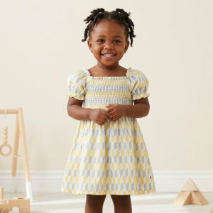 Vestido Smock Geométrico Amarillo – Colección Ámbar